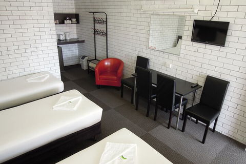 Jackaroo Apartments - Port Augusta Accommodation 7