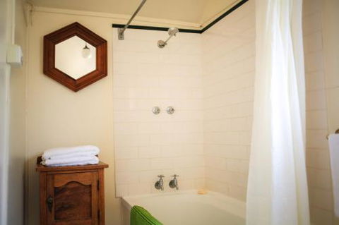Smiths Cottage - Port Augusta Accommodation 0