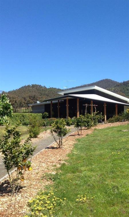 Amongst The Sticks - Port Augusta Accommodation 2