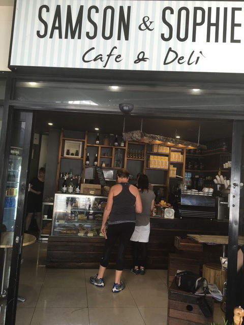 Samson & Sophie Cafe - Port Augusta Accommodation 4