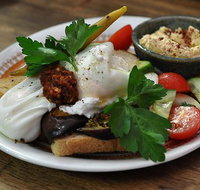 The Red Kitchen - Port Augusta Accommodation