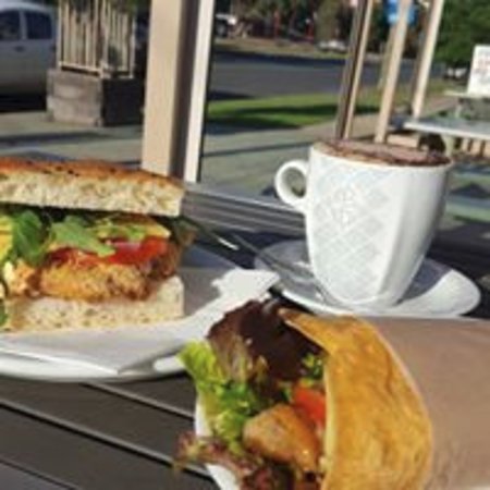 Deniliquin Bakery - Port Augusta Accommodation 0