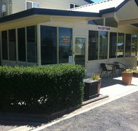 Poplar Caravan Park  Harry's Snack Shack - Port Augusta Accommodation