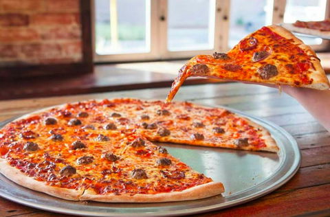 Mack Daddy's New York Slice - Port Augusta Accommodation 0