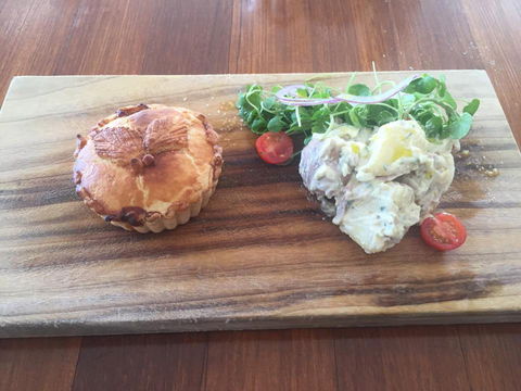 Raw Grocer - Port Augusta Accommodation 0