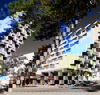 Mezethes Greek Taverna - Port Augusta Accommodation