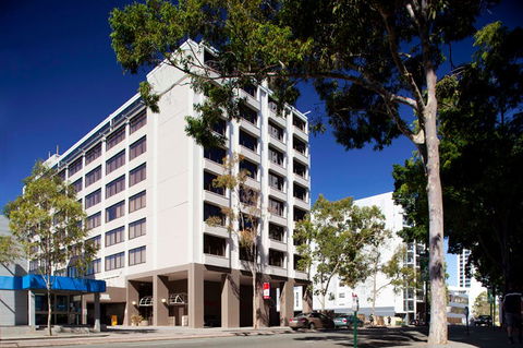 Uncle Chops Smokehouse - Port Augusta Accommodation 0