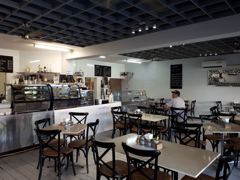 E'Claire's Coffee Shop - Port Augusta Accommodation 1