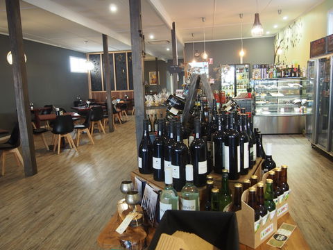 Grant St Grocer - Port Augusta Accommodation 2