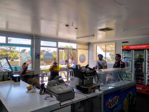 Ardrossan Seafood And Schnitzels - Port Augusta Accommodation 2