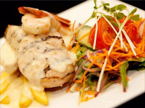 Manning River Hotel - Port Augusta Accommodation 0