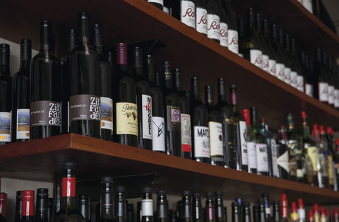 Roth's Wine Bar - Port Augusta Accommodation 1