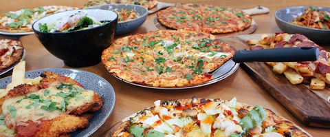 AAA Pizza - Port Augusta Accommodation 0