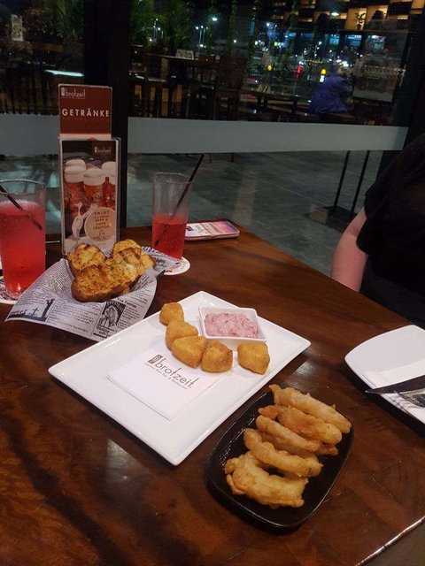 Brotzeit German Beir Bar & Restaurant - Port Augusta Accommodation 0