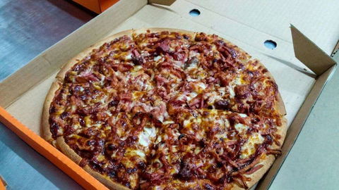 Red Hot Pizza - Port Augusta Accommodation 0