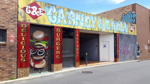 Carney & Earl's - Port Augusta Accommodation 0