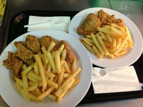 Clayton BBQ Chicken - Port Augusta Accommodation 0
