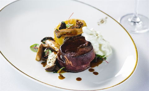 SJ's Brasserie - Port Augusta Accommodation 3