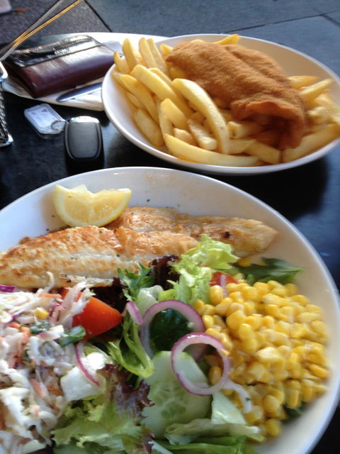 Doug's Seafood Cafe - Port Augusta Accommodation 2