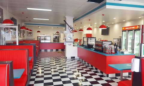 RJ's Rock N Roll Diner - Port Augusta Accommodation 8