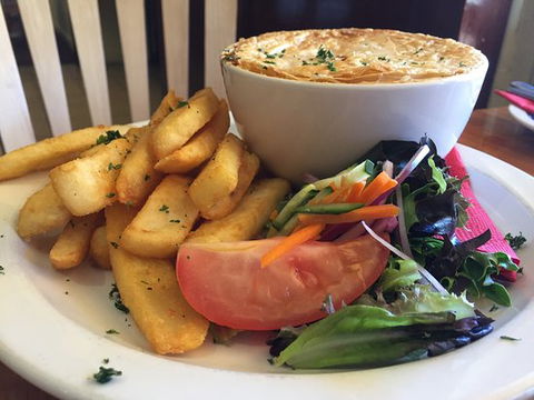 DJ’s Bistro - Port Augusta Accommodation 0