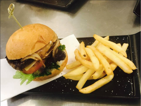 Woods And Irons Restaurant @ The Moranbah Golf Club - Port Augusta Accommodation 1