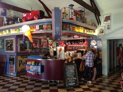 Cruzin' In The 50's Diner - Port Augusta Accommodation 0