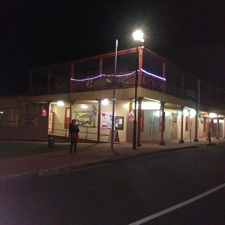 Mt Lyell Hotel Thai - European Bar And Restaurant - Port Augusta Accommodation 0