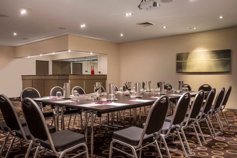 Crowne Plaza Canberra - Port Augusta Accommodation 10