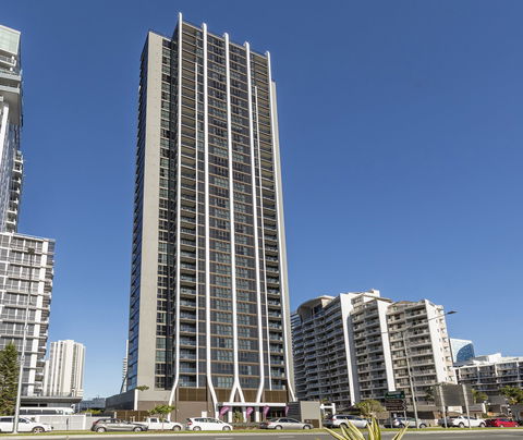 Avani Broadbeach Residences - Port Augusta Accommodation 0