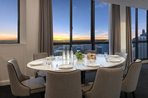 Meriton Suites Pitt Street - Port Augusta Accommodation 3