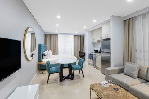 Meriton Suites Pitt Street - Port Augusta Accommodation 6