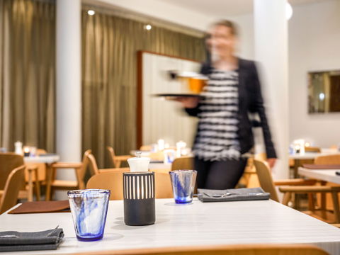 Novotel Sydney Central - Port Augusta Accommodation 9