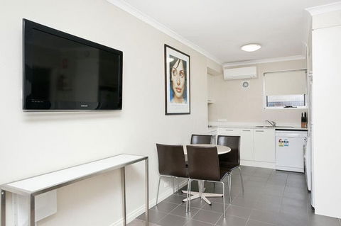 Forrest Hotel & Apartments - Port Augusta Accommodation 2