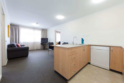 Ramada Encore By Wyndham Belconnen - Port Augusta Accommodation 2
