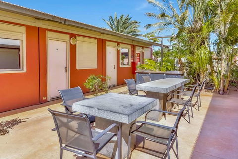 Econo Lodge Karratha - Port Augusta Accommodation 14