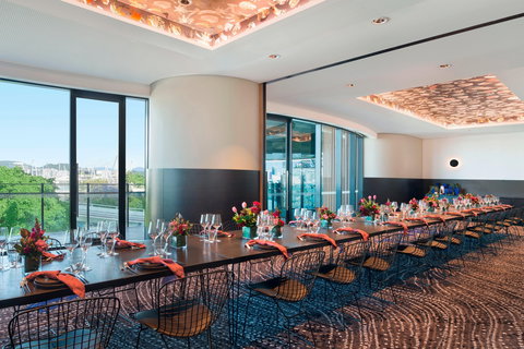 W Brisbane - Port Augusta Accommodation 2