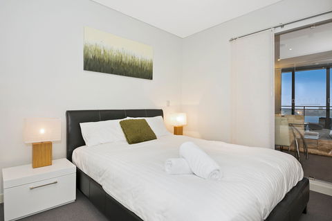 Astra Apartments Perth - Port Augusta Accommodation 3