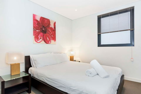 Astra Apartments Perth - Port Augusta Accommodation 11