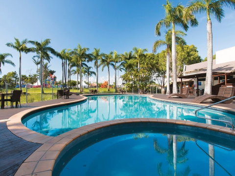 Oaks Oasis, Caloundra - Port Augusta Accommodation 3