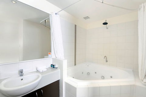 Assured Ascot Quays Apartment Hotel - Port Augusta Accommodation 7