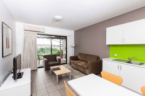 Majestic Oasis Apartments - Port Augusta Accommodation 2