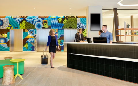 Holiday Inn Express Adelaide City Centre - Port Augusta Accommodation 2