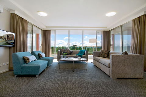 Pacific Suites Canberra - Port Augusta Accommodation 1