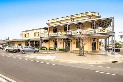 Nightcap At Exeter Hotel - Port Augusta Accommodation 0