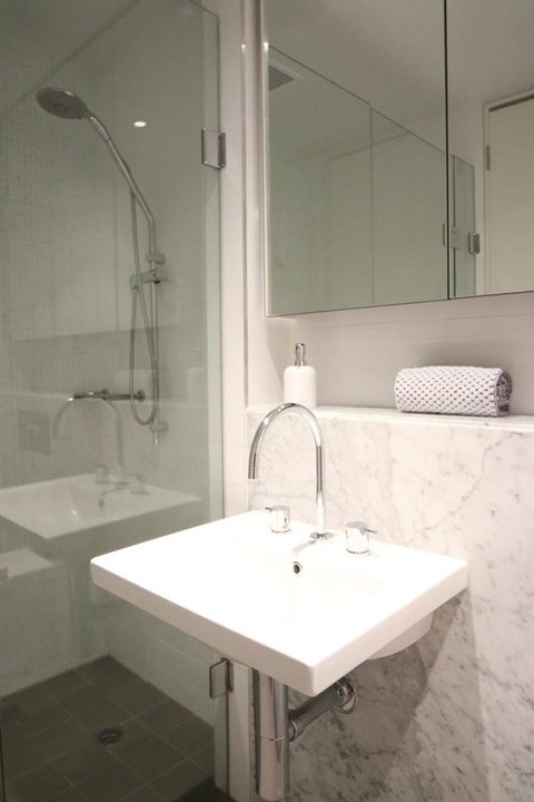 Realm Park 39 Barton ACT - Port Augusta Accommodation 4