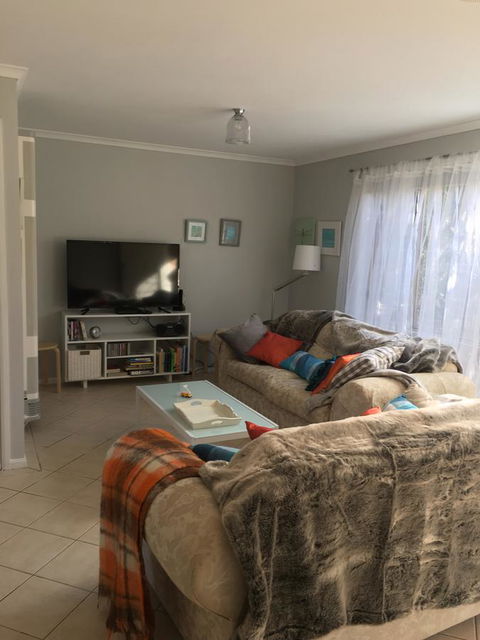 Finches Canberra - Port Augusta Accommodation 15