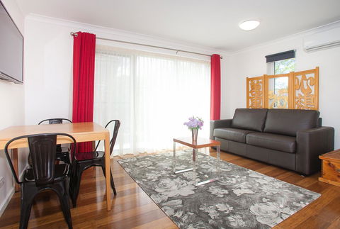 One Of A Kind Apartments - Port Augusta Accommodation 43