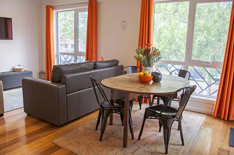 One Of A Kind Apartments - Port Augusta Accommodation 4