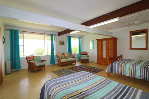 Bally High, 20 Dulconghi Street - Port Augusta Accommodation 2